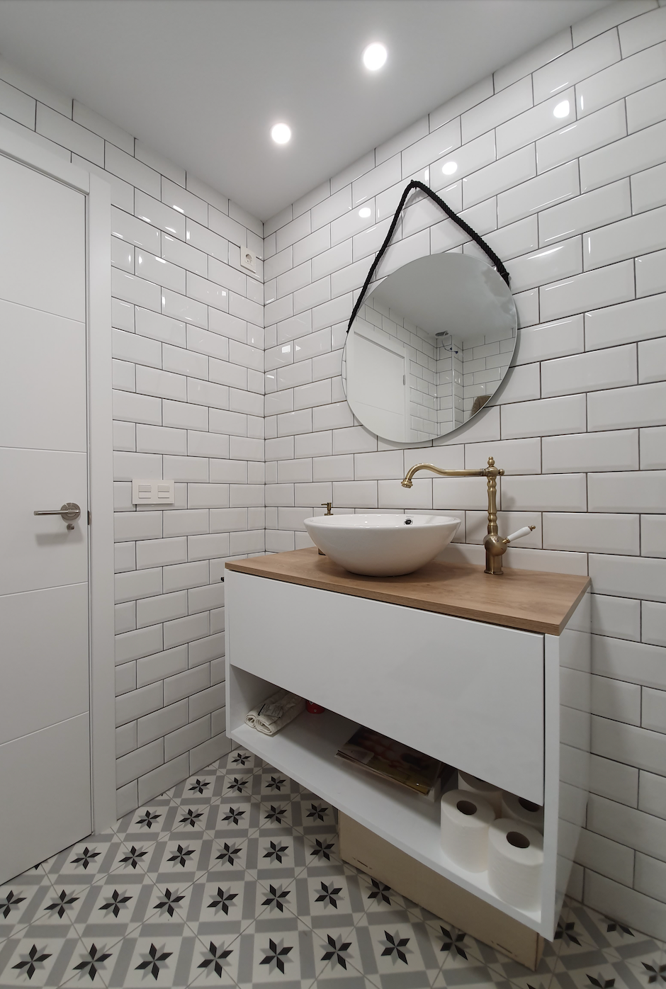 Spacers for Tiles